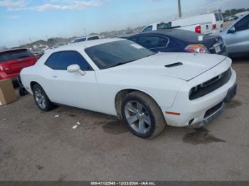  Salvage Dodge Challenger