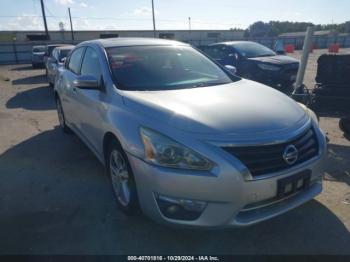  Salvage Nissan Altima