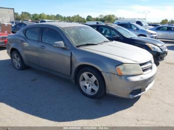  Salvage Dodge Avenger