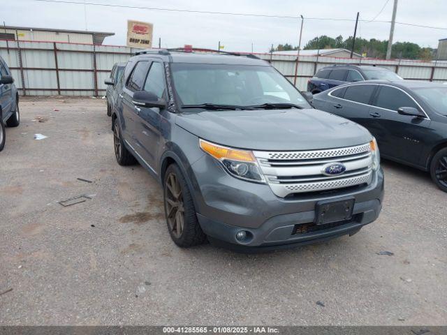  Salvage Ford Explorer