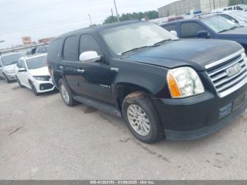  Salvage GMC Yukon