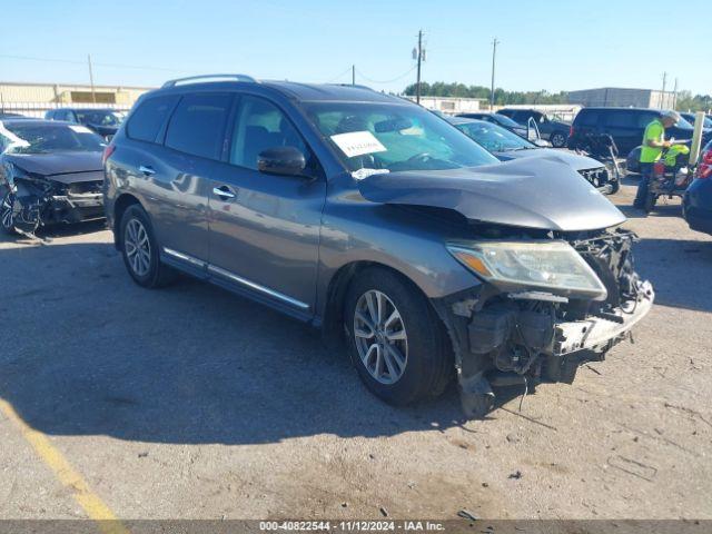  Salvage Nissan Pathfinder