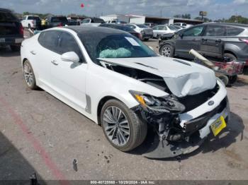  Salvage Kia Stinger