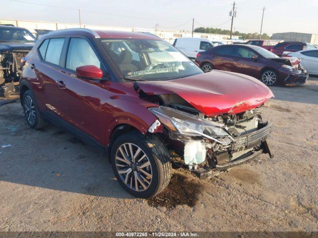  Salvage Nissan Kicks