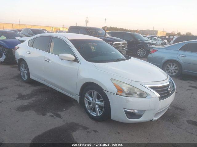  Salvage Nissan Altima