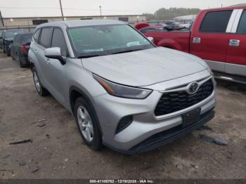  Salvage Toyota Highlander