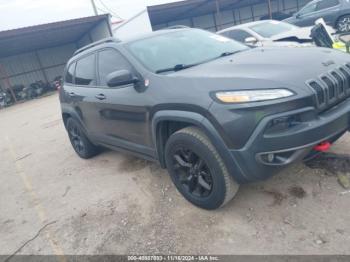  Salvage Jeep Cherokee