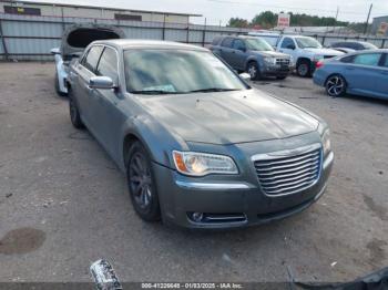  Salvage Chrysler 300