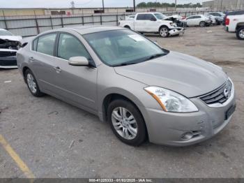  Salvage Nissan Altima