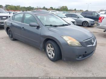  Salvage Nissan Altima