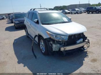  Salvage Toyota Highlander