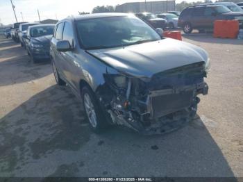  Salvage Mitsubishi Outlander