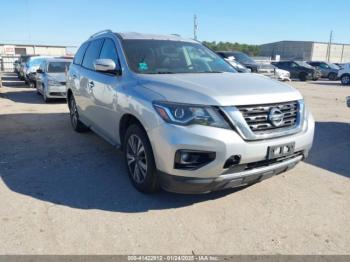  Salvage Nissan Pathfinder