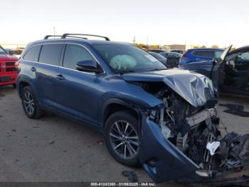  Salvage Toyota Highlander