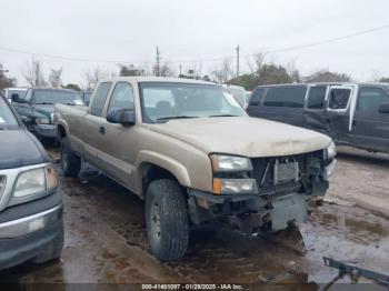  Salvage Chevrolet Silverado 2500