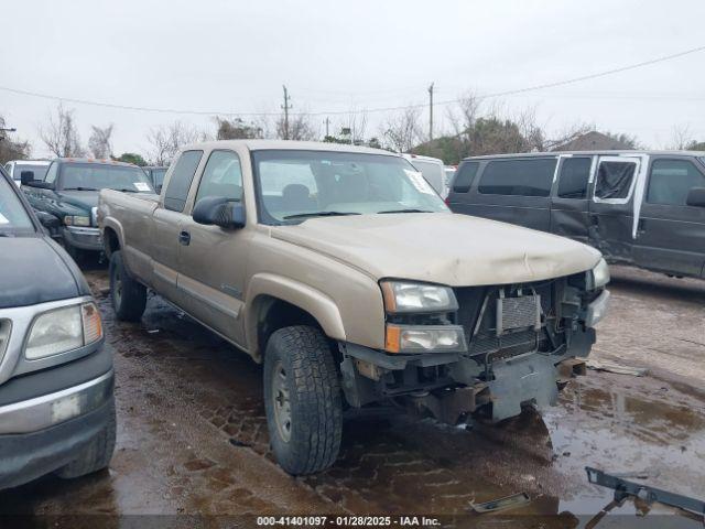  Salvage Chevrolet Silverado 2500