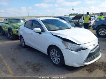  Salvage Toyota Yaris