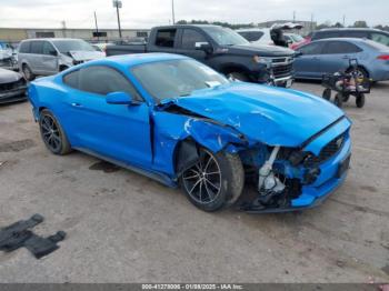  Salvage Ford Mustang