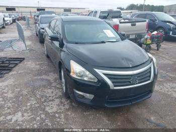  Salvage Nissan Altima