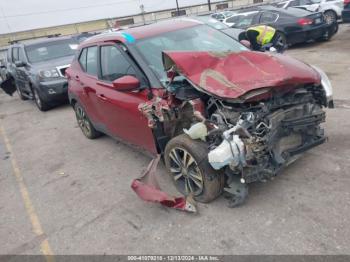  Salvage Nissan Kicks