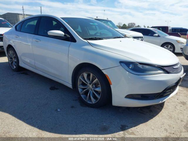  Salvage Chrysler 200