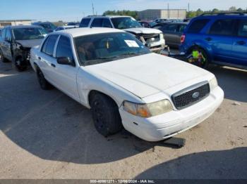  Salvage Ford Crown Victoria