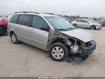  Salvage Toyota Sienna