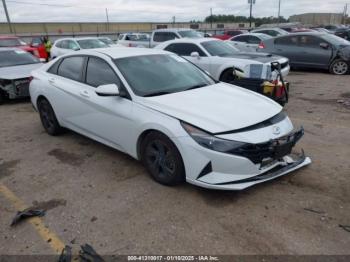  Salvage Hyundai ELANTRA