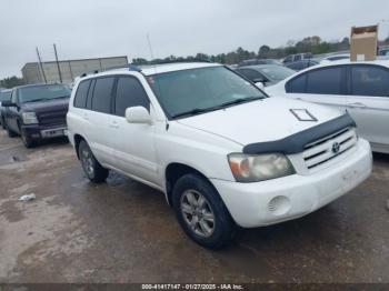  Salvage Toyota Highlander