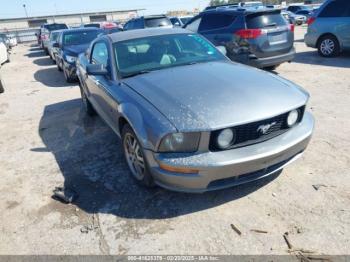  Salvage Ford Mustang