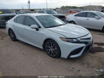  Salvage Toyota Camry