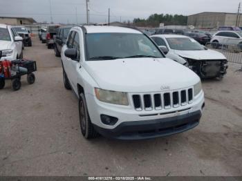  Salvage Jeep Compass