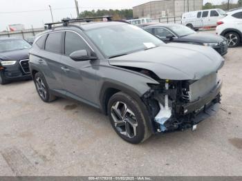  Salvage Hyundai TUCSON