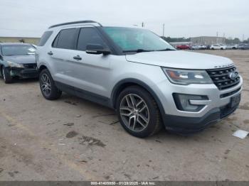  Salvage Ford Explorer