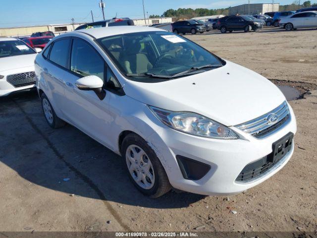  Salvage Ford Fiesta