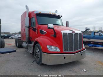  Salvage Peterbilt 579