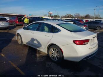  Salvage Chrysler 200