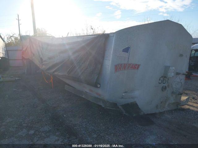  Salvage Vantage Dump Trailer Other