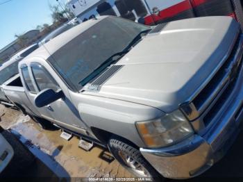  Salvage Chevrolet Silverado 2500