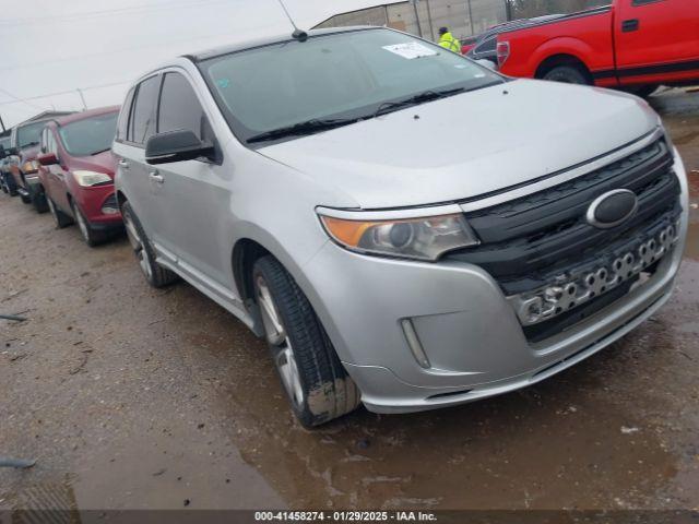  Salvage Ford Edge