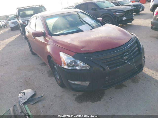  Salvage Nissan Altima