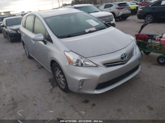  Salvage Toyota Prius v