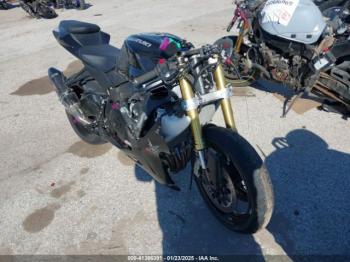  Salvage Suzuki Gsx-r750