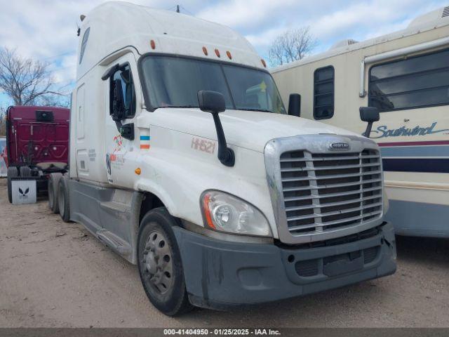  Salvage Freightliner Cascadia 125