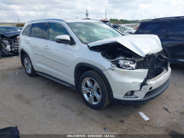  Salvage Toyota Highlander