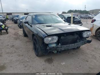  Salvage Dodge Challenger