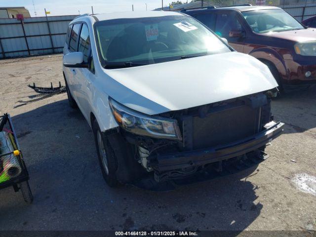  Salvage Kia Sedona