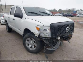  Salvage Nissan Titan