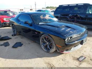  Salvage Dodge Challenger