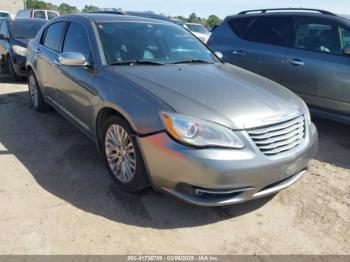  Salvage Chrysler 200